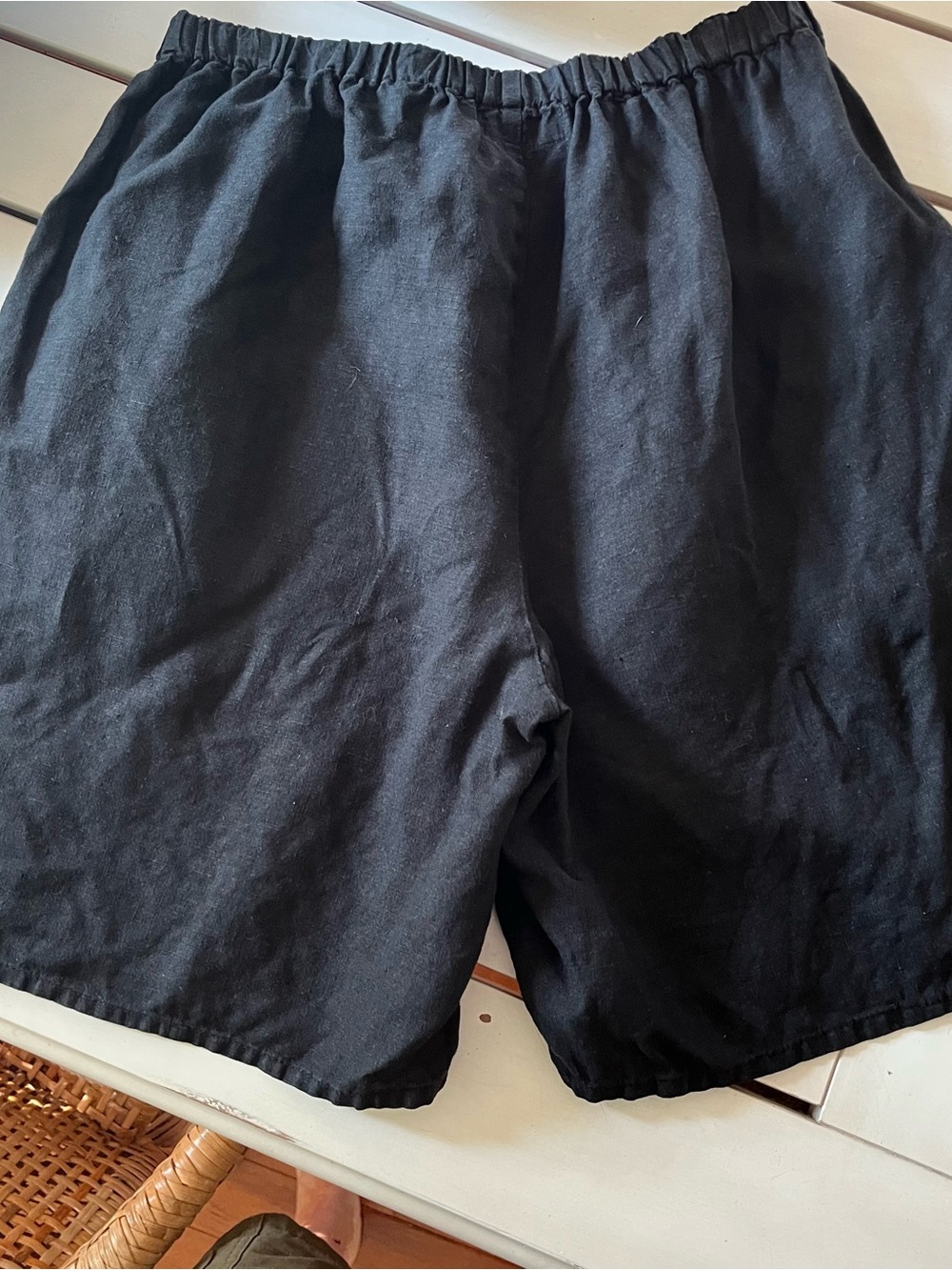 Flax Linen Sz Medium Oversized Lagenlook
Shorts W/ pockets - Picture 2 of 3